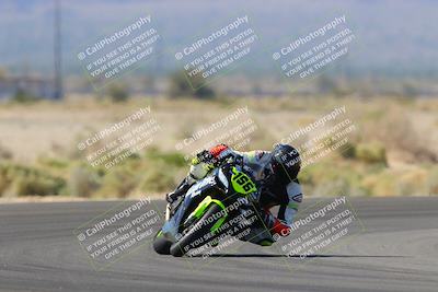 media/Oct-30-2022-CVMA (Sun) [[fb421c3cec]]/Race 11 Amateur Supersport Open/